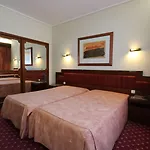 Imperial 3*