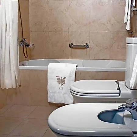 Imperial Hotel 3*