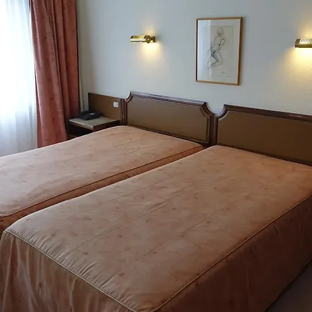 Imperial 3* אבאירו